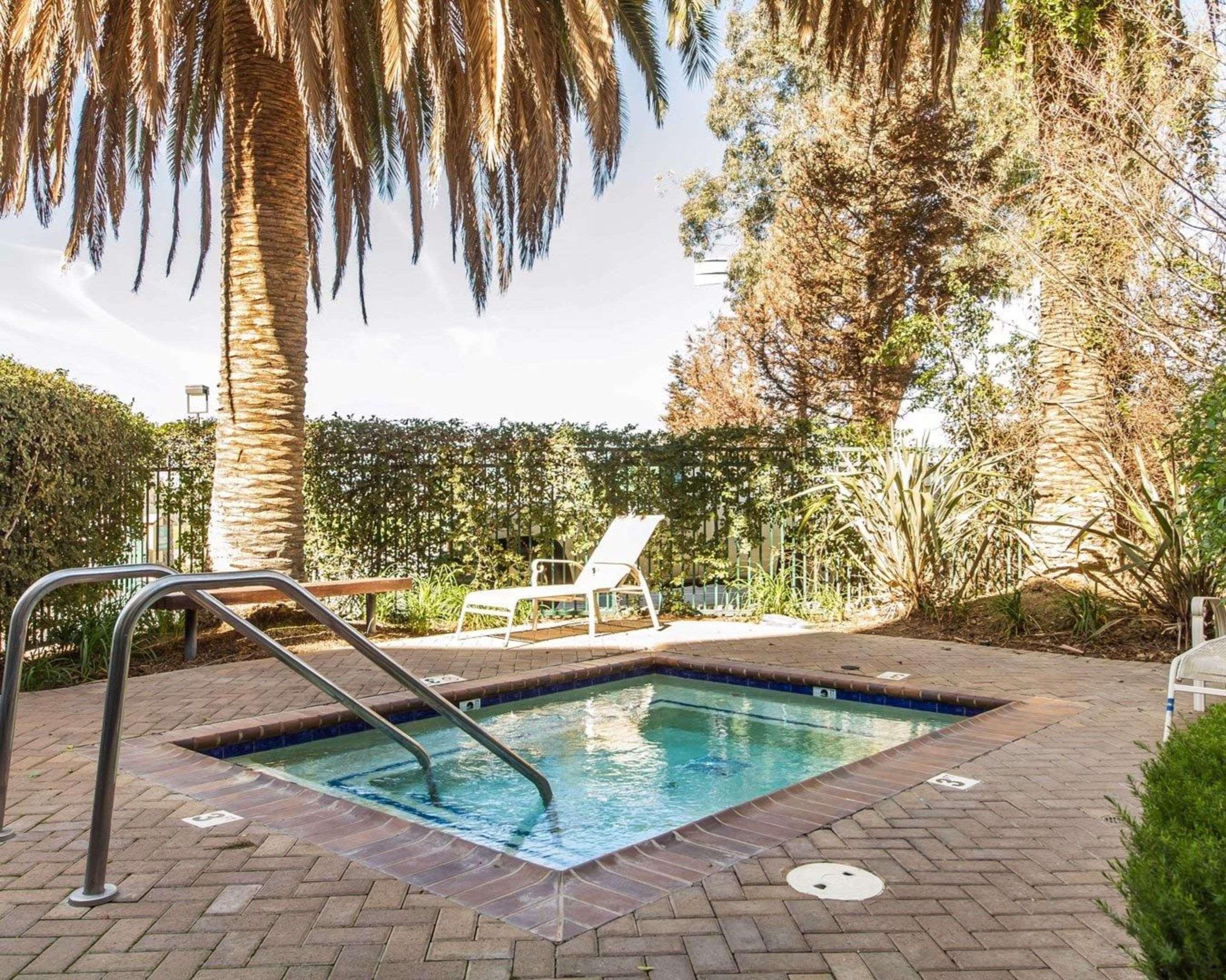 Quality Inn & Suites Livermore Wine Country Exterior foto